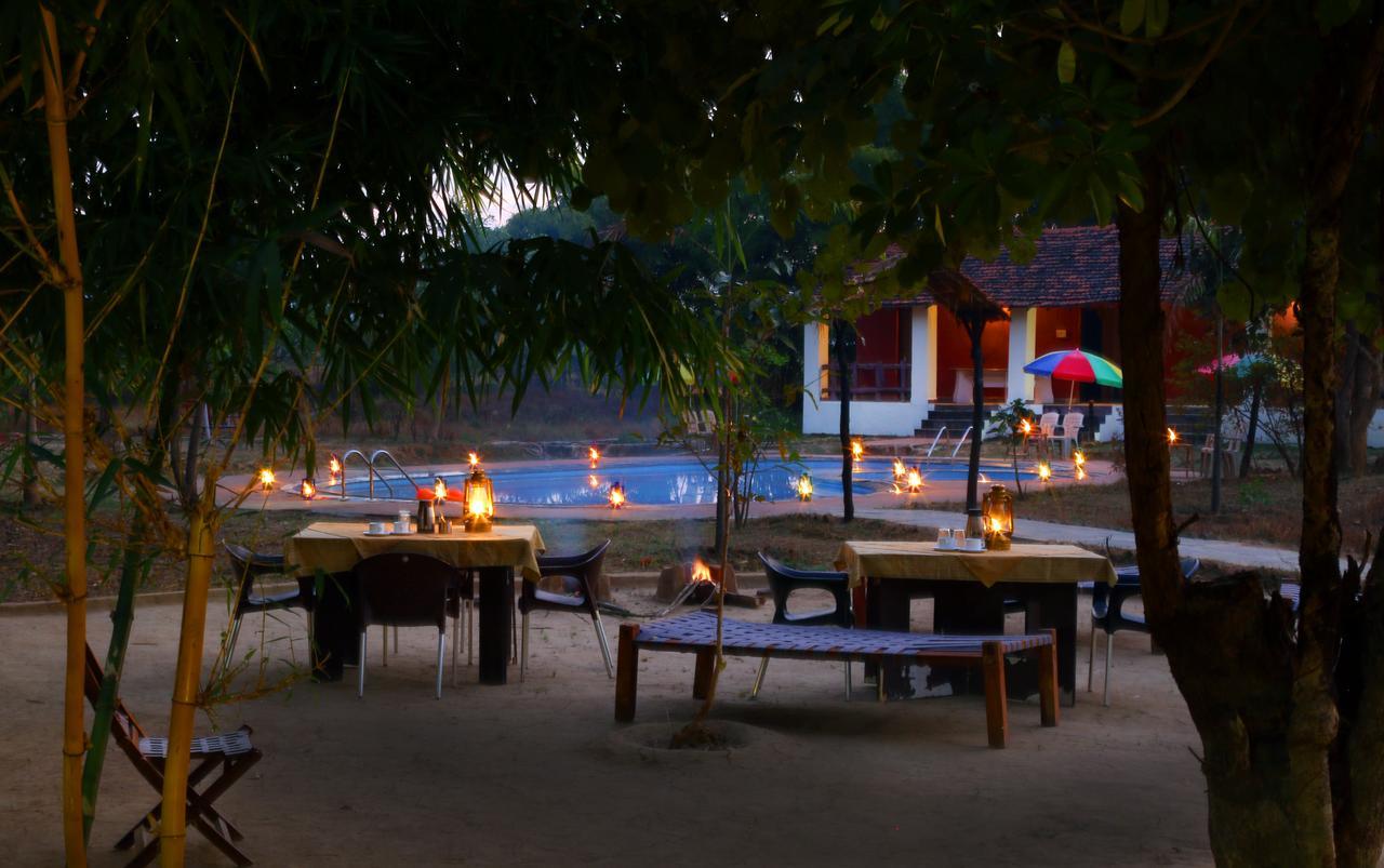 Mogli Resort Kānha Exterior foto